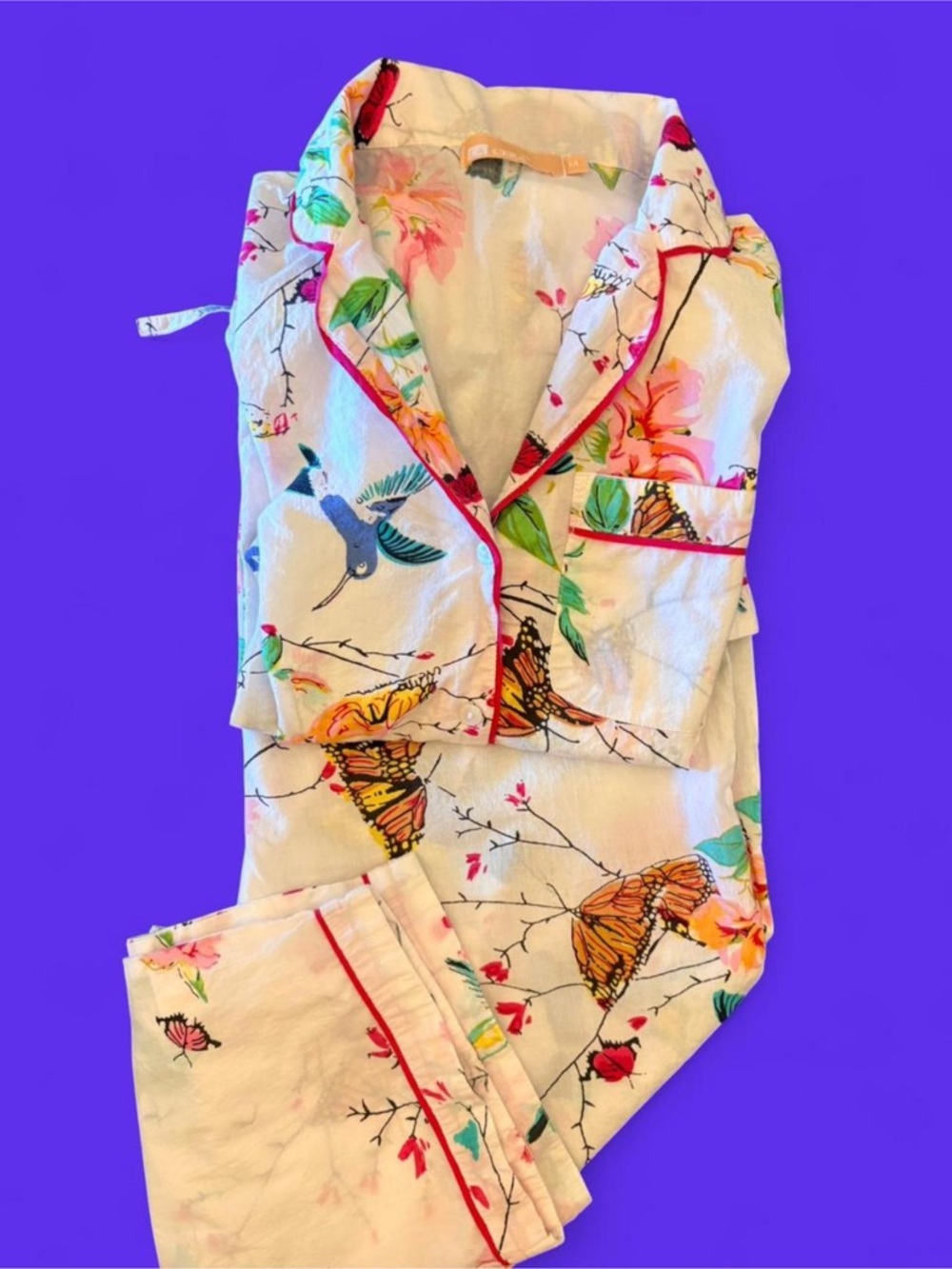 White Floral & Hummingbird Short-Sleeve Women’s Pajama Set with Pink Trim - Picture 7 of 7
